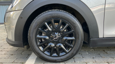 MINI Hatchback 1.5 Cooper Classic Premium 5dr Auto Petrol Hatchback